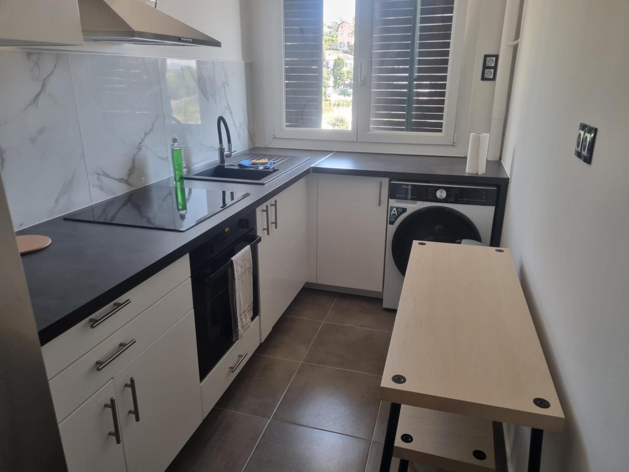 Chambre Privative Renove 2024, Climatisation, Tramway Sur Place , 12 Min Centre, 16 Min Plage, Apercu Lateral Mer, 2 Wc Avec 2 Salle De Bain, Private Room Renovated 2024, Air-Conditioned , Tram On Spot, 2 Toilets And 2 Bathrooms Nizza Exterior foto